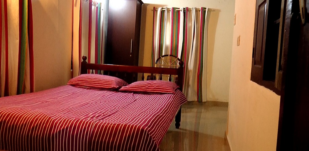 Kavvayi Beach house bedroom standard
